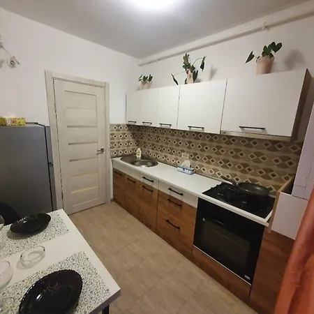 Ranga * Bucarest